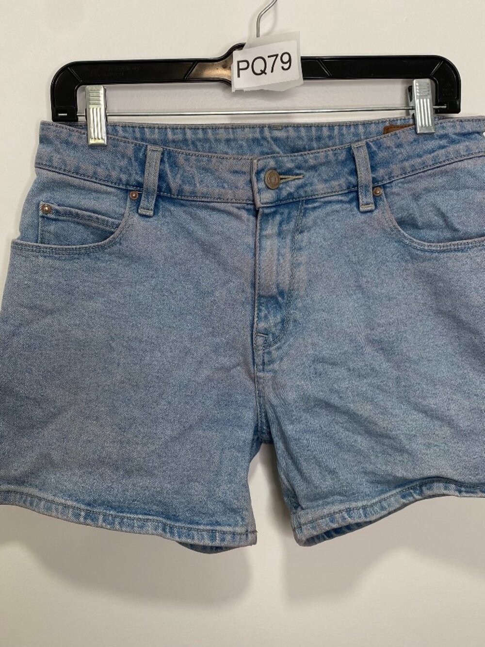 ASOS Denim Mom Jean Shorts Size 32 Waist High Rise Blue